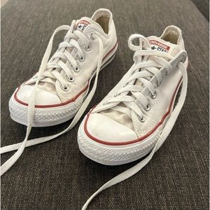 White converse. Unisex size 6 (size 8 women’s)